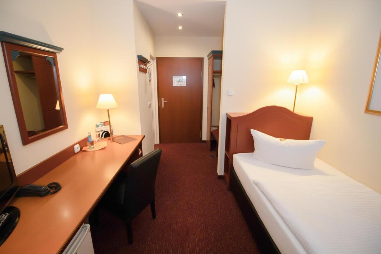 Akzent Hotel Am Goldenen Strauss Görlitz Buitenkant foto