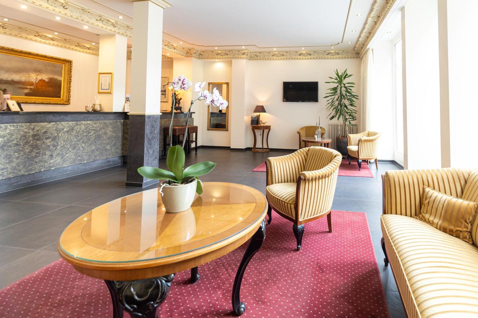 Akzent Hotel Am Goldenen Strauss Görlitz Buitenkant foto