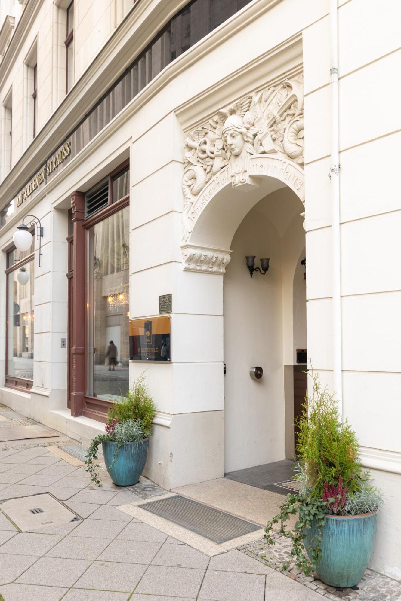 Akzent Hotel Am Goldenen Strauss Görlitz Buitenkant foto