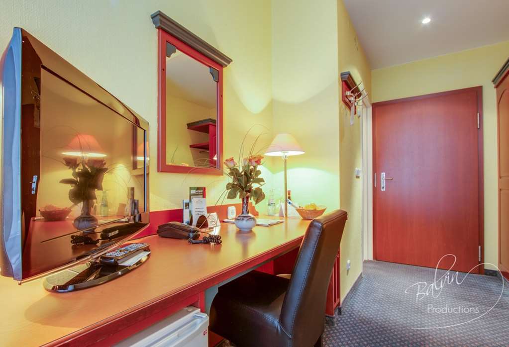 Akzent Hotel Am Goldenen Strauss Görlitz Kamer foto