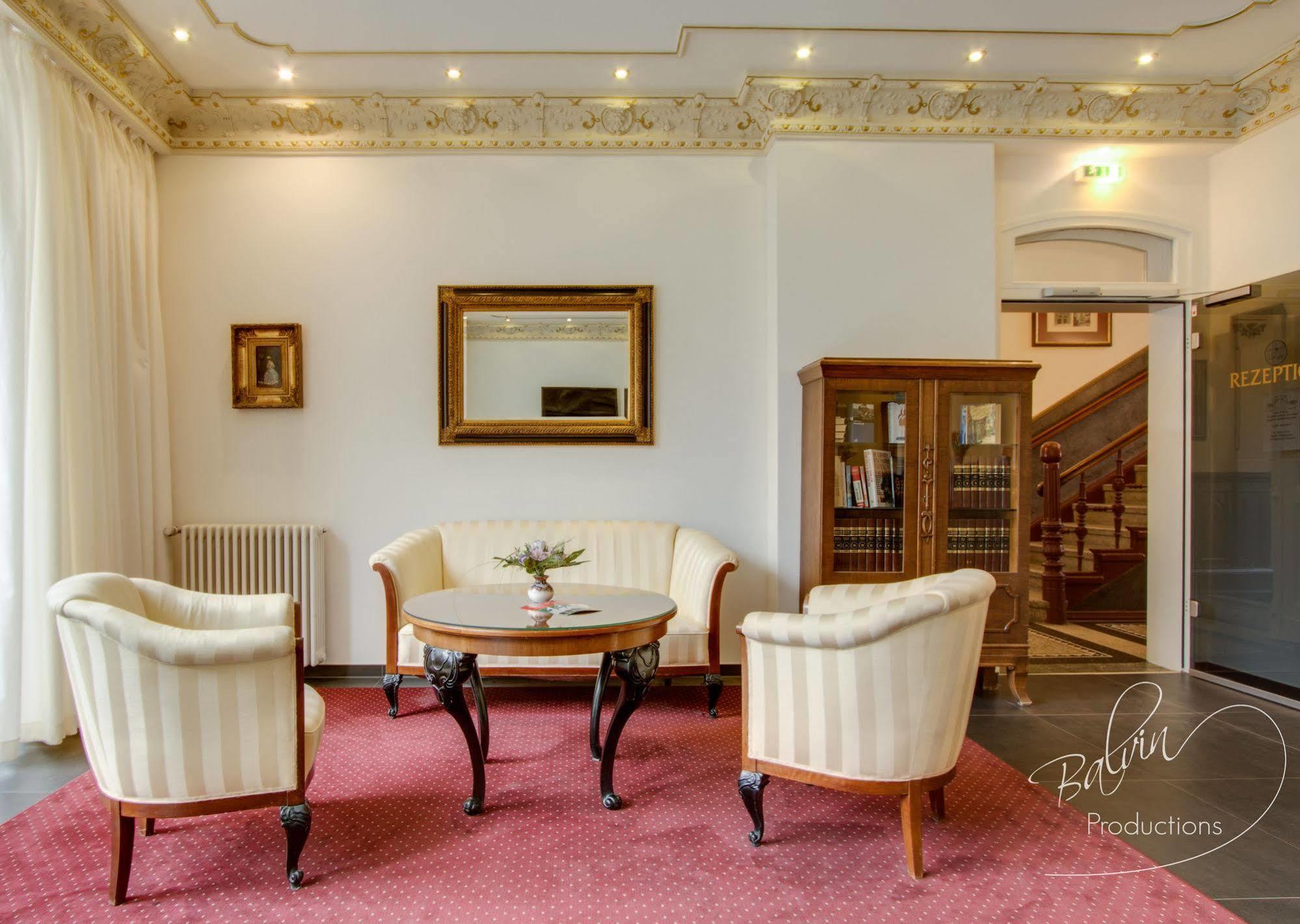 Akzent Hotel Am Goldenen Strauss Görlitz Buitenkant foto