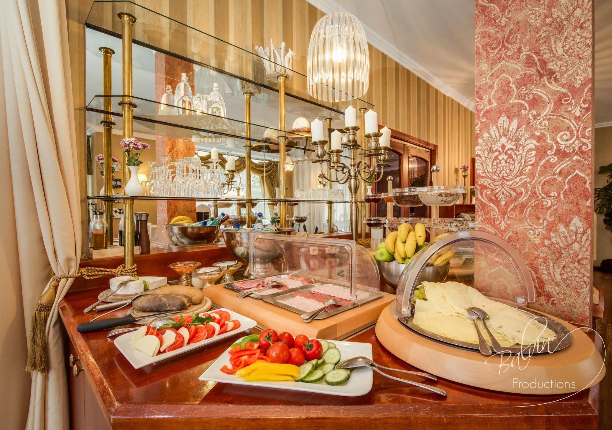 Akzent Hotel Am Goldenen Strauss Görlitz Buitenkant foto